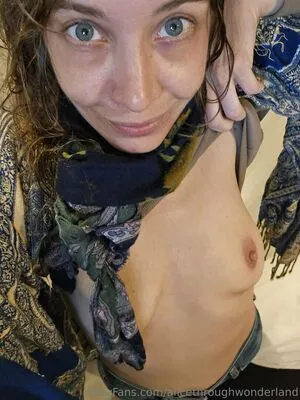 Alicethroughwonderland OnlyFans Leaked Free Thumbnail Picture - #6SSUexo39H