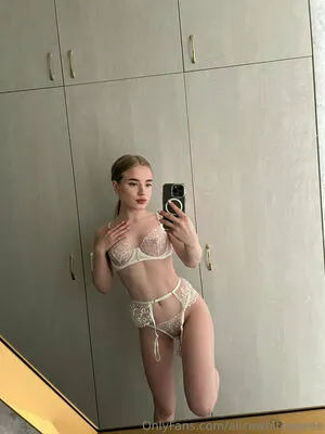 Alicewhiteeeeee OnlyFans Leaked Free Thumbnail Picture - #ftrdpLCjVJ