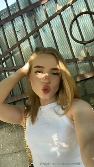 Alicewhiteeeeee OnlyFans Leaked Free Thumbnail Picture - #l7SJ9HGzwl