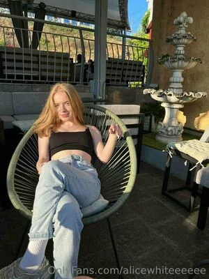 Alicewhiteeeeee OnlyFans Leaked Free Thumbnail Picture - #ohRArWkpdy