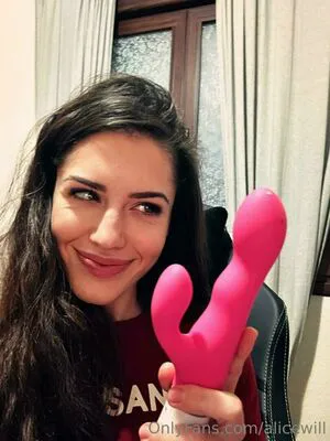 Alicewill OnlyFans Leaked Free Thumbnail Picture - #3GhM8LJD9w