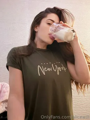 Alicewill OnlyFans Leaked Free Thumbnail Picture - #8zIQ38Rhr1