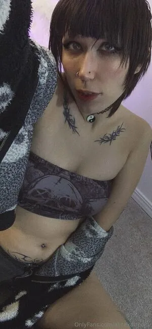 Alicexatrocity OnlyFans Leaked Free Thumbnail Picture - #59McNSgt3j