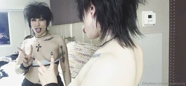 Alicexatrocity OnlyFans Leaked Free Thumbnail Picture - #UpE6xcNEg2