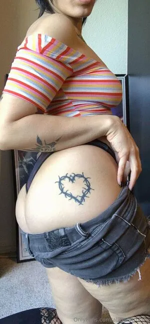 Alicexatrocity OnlyFans Leaked Free Thumbnail Picture - #bxqLElH0Dv