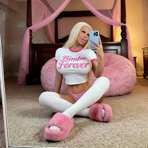 Alicia Amira OnlyFans Leaked Free Thumbnail Picture - #9aI7CN3277