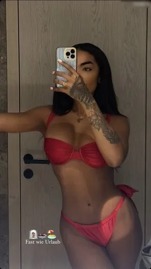 Alicia Awa OnlyFans Leaked Free Thumbnail Picture - #0rRPNL7dE7