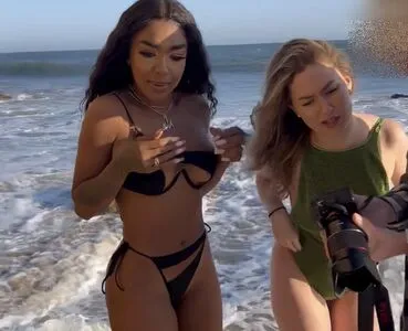 Alicia Awa OnlyFans Leaked Free Thumbnail Picture - #4NN8LGyauH