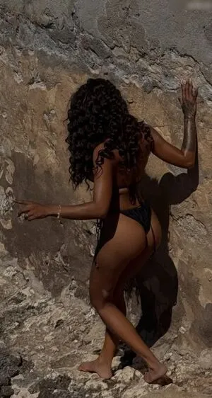 Alicia Awa OnlyFans Leaked Free Thumbnail Picture - #HNYsZnF2T2