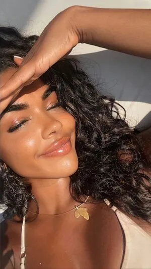 Alicia Awa OnlyFans Leaked Free Thumbnail Picture - #OhuGVc6RGb