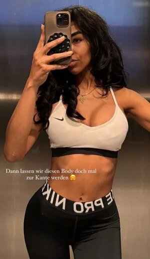 Alicia Awa OnlyFans Leaked Free Thumbnail Picture - #ZI53uMIdvl