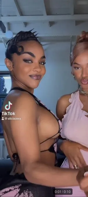 Alicia Awa OnlyFans Leaked Free Thumbnail Picture - #hTWgm4dnr8