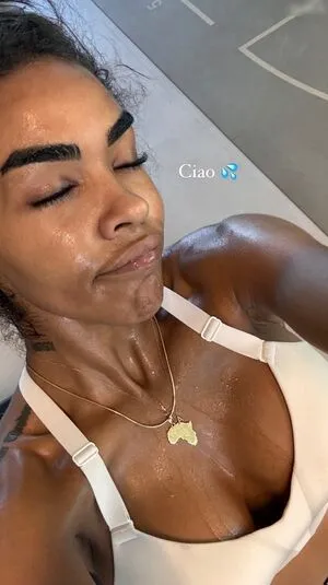Alicia Awa OnlyFans Leaked Free Thumbnail Picture - #vENxdxMpJb