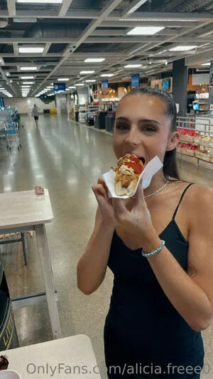 Alicia Freee0 OnlyFans Leaked Free Thumbnail Picture - #RldfLsundk