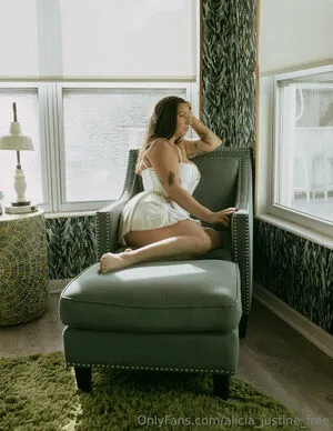 Alicia Justine Free OnlyFans Leaked Free Thumbnail Picture - #cnef5OX9Bd