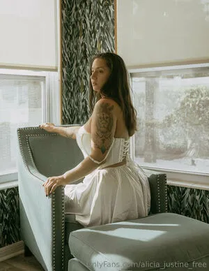 Alicia Justine Free OnlyFans Leaked Free Thumbnail Picture - #nsIiGigXNd