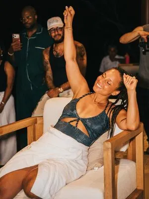 Alicia Keys OnlyFans Leaked Free Thumbnail Picture - #E1jEUnAWfM