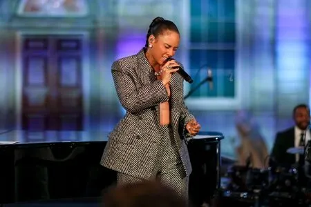 Alicia Keys OnlyFans Leaked Free Thumbnail Picture - #HOnofNA2S7