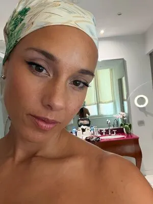 Alicia Keys OnlyFans Leaked Free Thumbnail Picture - #ujuDOccrx5