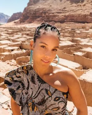 Alicia Keys OnlyFans Leaked Free Thumbnail Picture - #zJx1Q2W7Yj