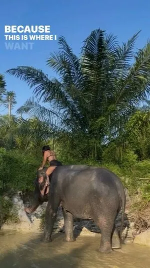 Alicia Mtz123 OnlyFans Leaked Free Thumbnail Picture - #7Bu3EXmOFI