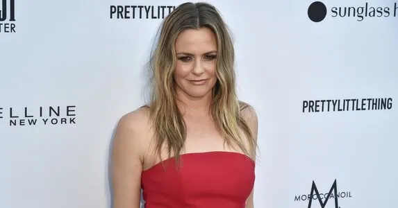 Alicia Silverstone OnlyFans Leaked Free Thumbnail Picture - #nF7khuPkPi