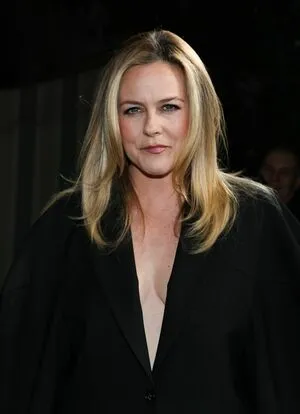 Alicia Silverstone OnlyFans Leaked Free Thumbnail Picture - #o1v8EmPgnp