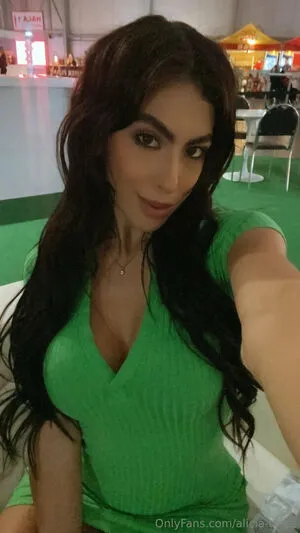 Alicia Trece OnlyFans Leaked Free Thumbnail Picture - #5NqPK0WgI5