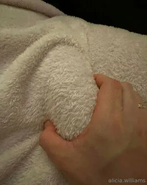 Alicia Williams OnlyFans Leaked Free Thumbnail Picture - #NvYwuJMRJ0