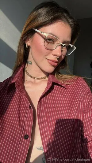 Aliciaginger OnlyFans Leaked Free Thumbnail Picture - #1hig1a97RK