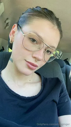 Aliciaginger OnlyFans Leaked Free Thumbnail Picture - #4HsJFfbXdp
