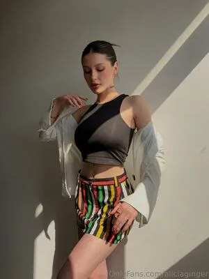 Aliciaginger OnlyFans Leaked Free Thumbnail Picture - #4PXKd0UhKw