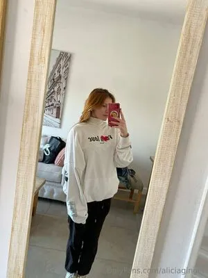 Aliciaginger OnlyFans Leaked Free Thumbnail Picture - #6yLWu3xh7s