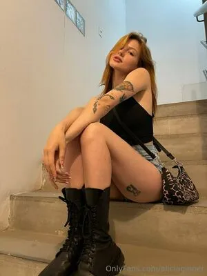Aliciaginger OnlyFans Leaked Free Thumbnail Picture - #IED5MfGXYj
