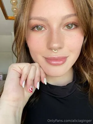 Aliciaginger OnlyFans Leaked Free Thumbnail Picture - #Irxs4uiM0V