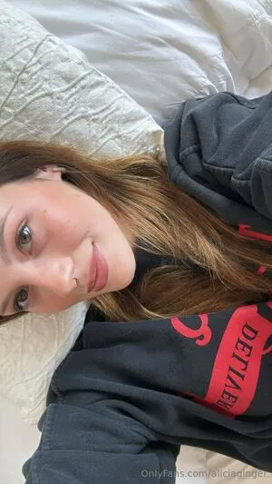 Aliciaginger OnlyFans Leaked Free Thumbnail Picture - #SZVV2QgRNK