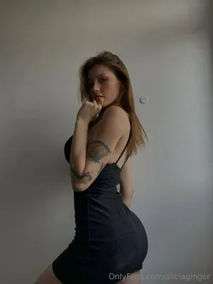 Aliciaginger OnlyFans Leaked Free Thumbnail Picture - #X7owz3f4r4