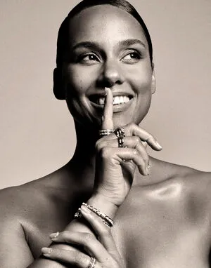Aliciakeys OnlyFans Leaked Free Thumbnail Picture - #8OpCV8dsln