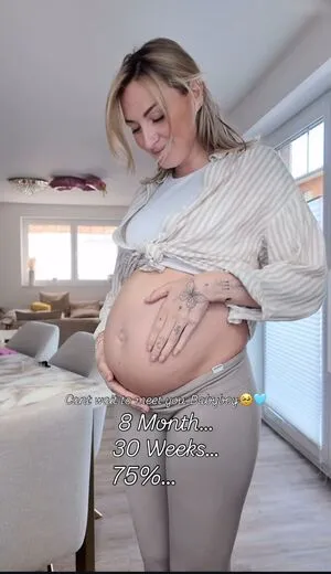 Aliciasmomlife OnlyFans Leaked Free Thumbnail Picture - #6BnFFxtkcZ