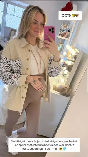 Aliciasmomlife OnlyFans Leaked Free Thumbnail Picture - #FIEIYGPD5O