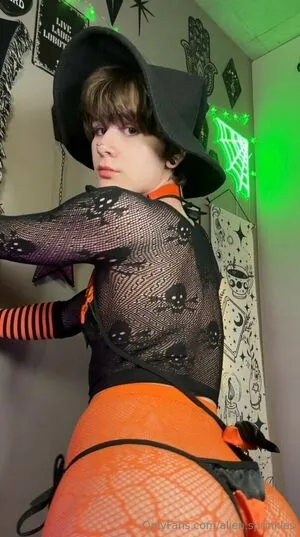 Alien Sprinkles OnlyFans Leaked Free Thumbnail Picture - #or3RVD8e0U