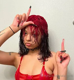 Aliengirl0 OnlyFans Leaked Free Thumbnail Picture - #099CyIefAu