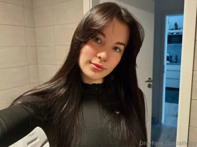 Aliggg OnlyFans Leaked Free Thumbnail Picture - #14vnUH9WDS