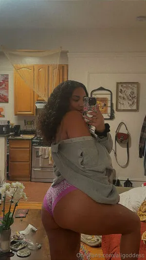 Aligoddess OnlyFans Leaked Free Thumbnail Picture - #13spD2jeq0