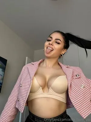 Aliia Fairy Vip OnlyFans Leaked Free Thumbnail Picture - #2fakZ4qeA7