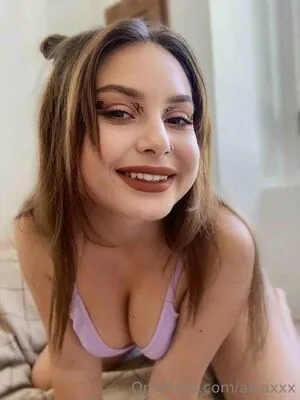 Aliiaxxx OnlyFans Leaked Free Thumbnail Picture - #sloRYXDed1