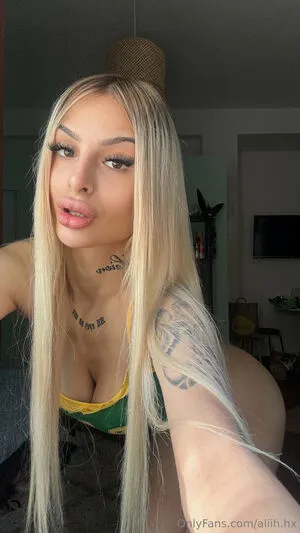 Aliih Hx OnlyFans Leaked Free Thumbnail Picture - #WlZVxVw6Ad