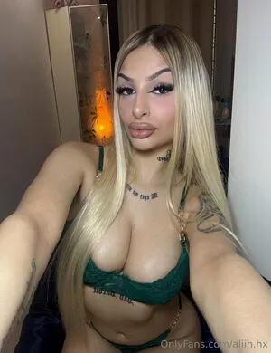 Aliih Hx OnlyFans Leaked Free Thumbnail Picture - #iuamOGn1cd