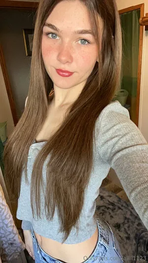 Aliii1123 OnlyFans Leaked Free Thumbnail Picture - #2yjiHlkYzM