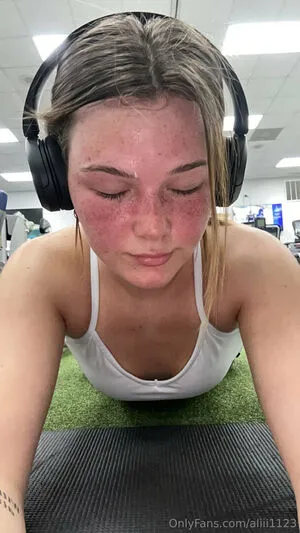 Aliii1123 OnlyFans Leaked Free Thumbnail Picture - #7C2sBvbuSq